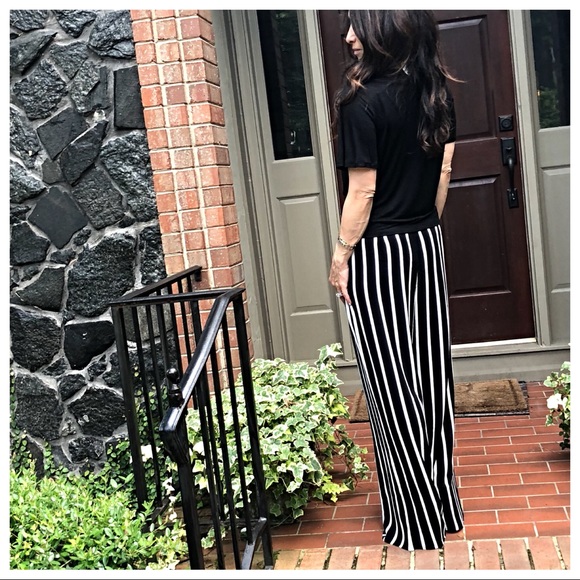 ✨LAST ONE✨Black /white stripe tie waist wide pants - Picture 5 of 8